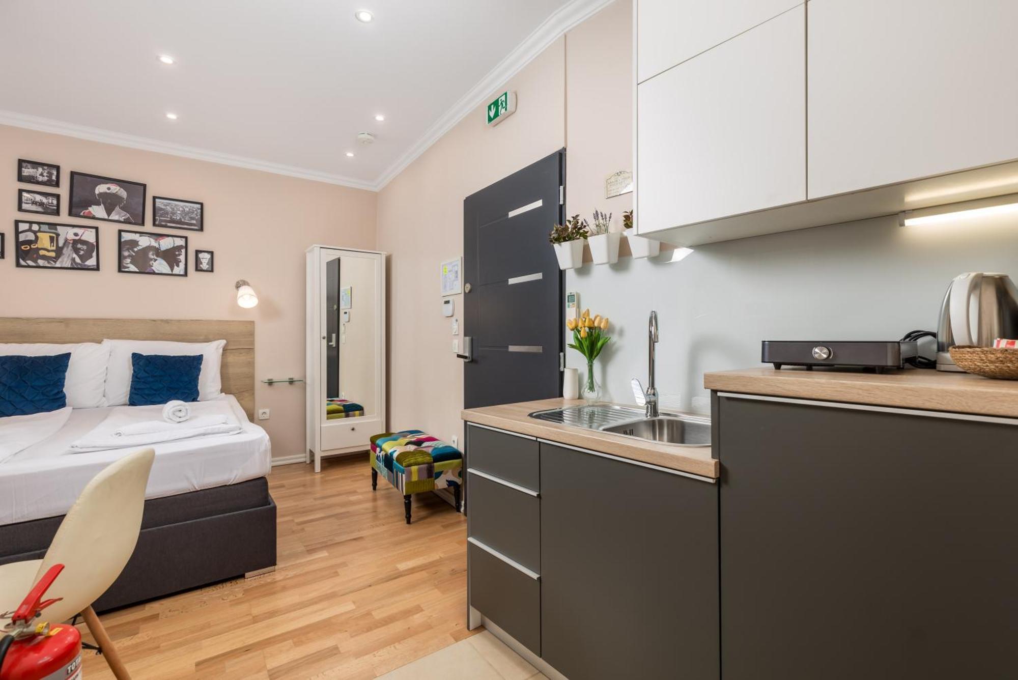 Apartments Neo Rijeka Bagian luar foto