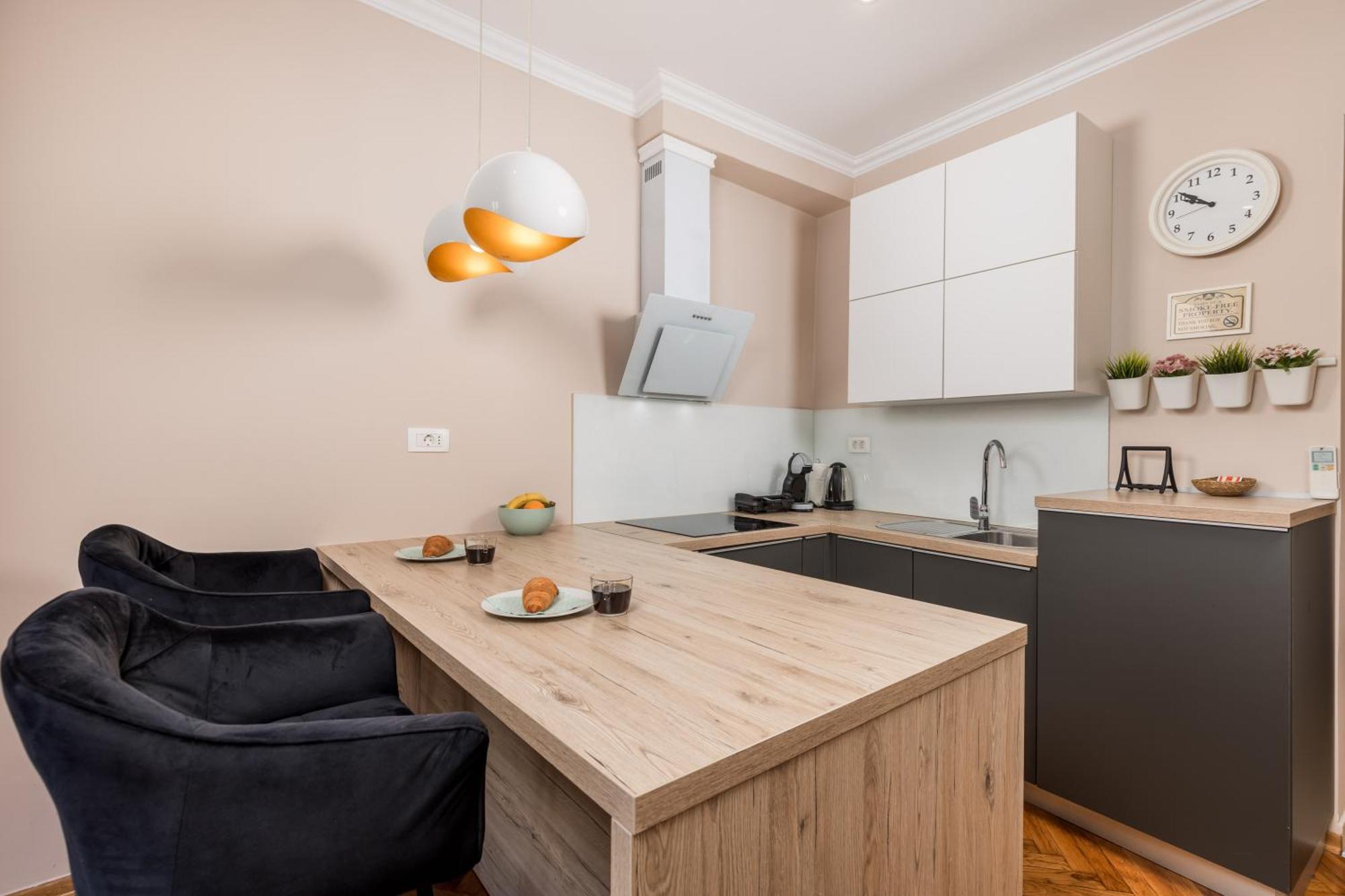 Apartments Neo Rijeka Bagian luar foto