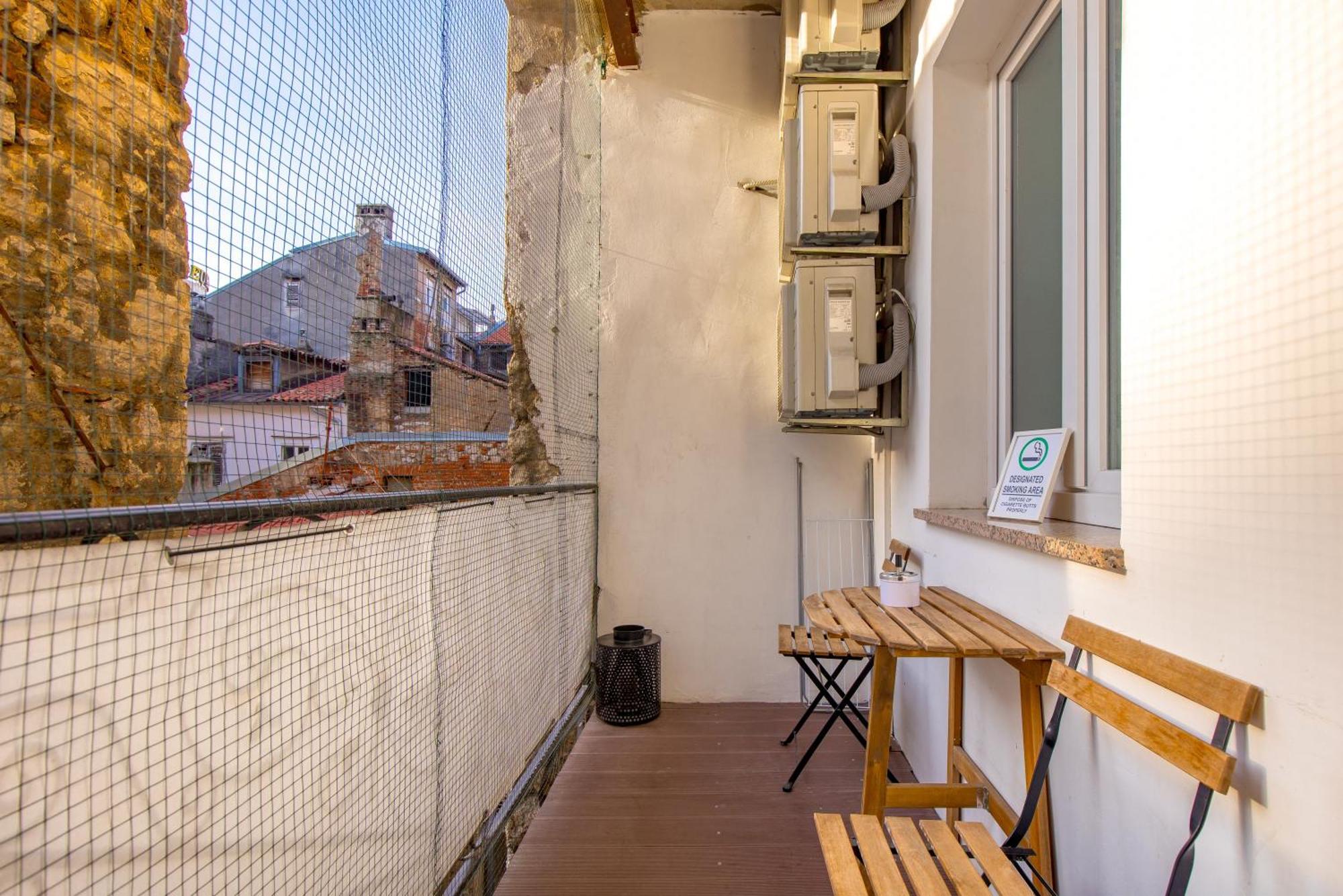 Apartments Neo Rijeka Bagian luar foto