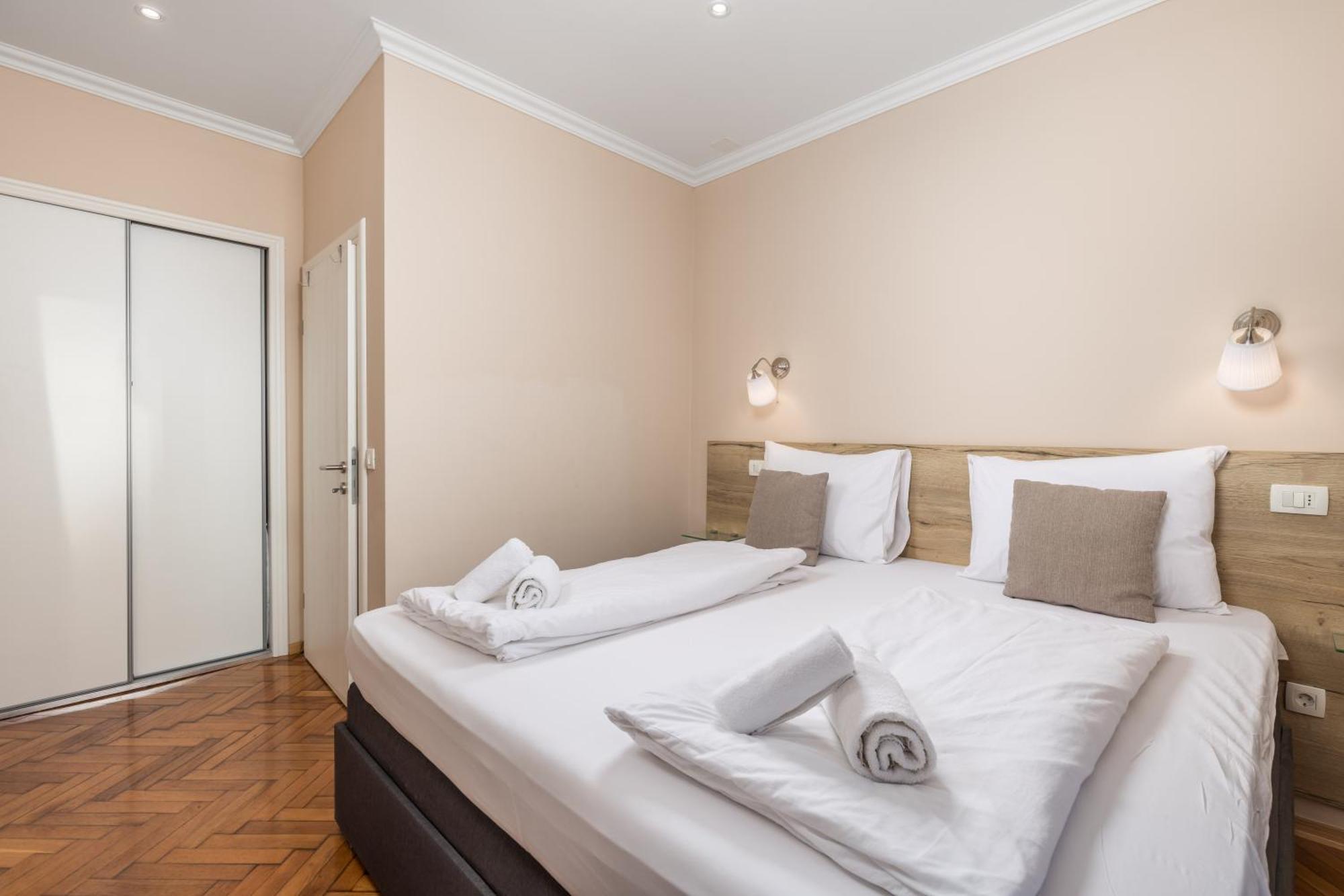Apartments Neo Rijeka Bagian luar foto